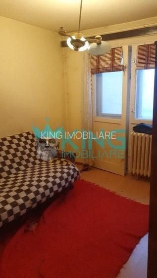 Apartament cu 2 camere semidecomandat, mobilat în Vitan Apartament cu 2 camere semidecomandat, mobilat în Vitan