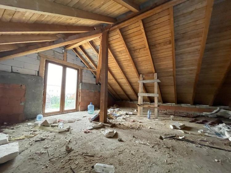 Casa semifinisata P+1 cu teren de 710mp in proximitatea centurii de Nord Craiova - 17