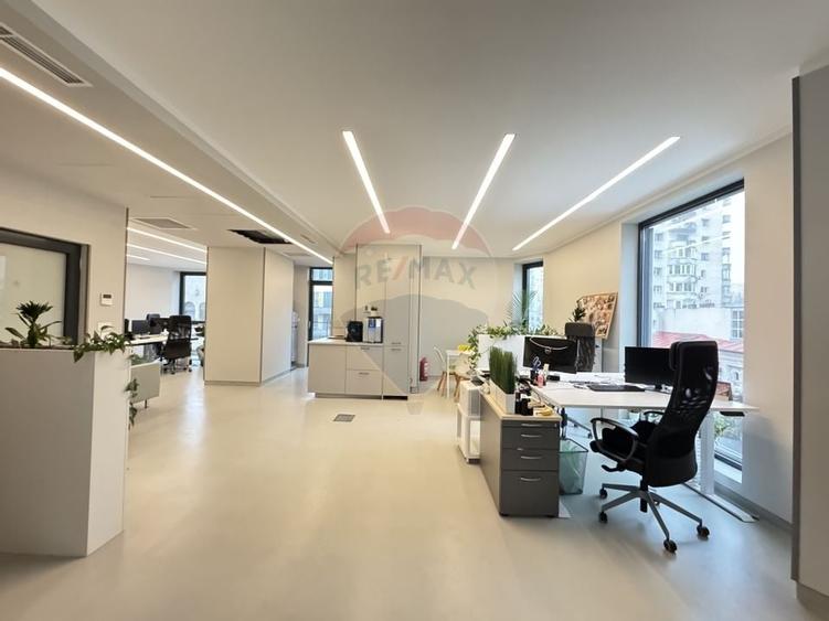 Oportunitate - Spatiu de birouri premium in Cladire Mixta Zona Decebal - 14