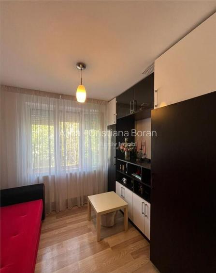 Apartament 2 cam Et 2 renovat M19 L-uri Apartament 2 cam Et 2 renovat M19 L-uri