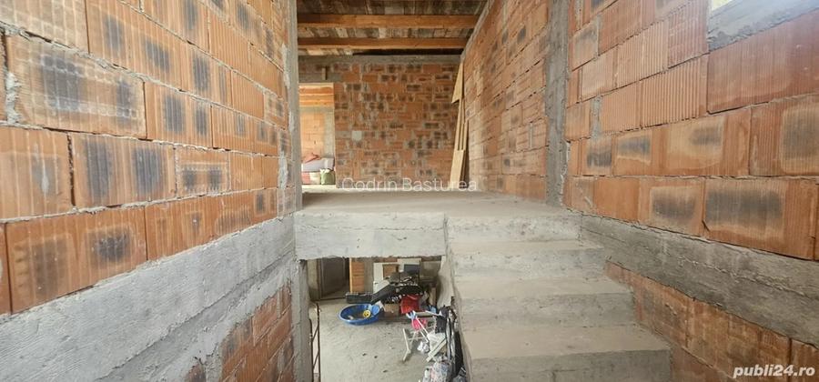 Casa parter, etaj si pod Casa parter, etaj si pod