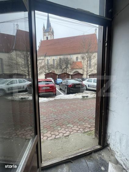 Spatiu comercial de vanzare, 56 mp, in Piata Centrala zona premium - 1