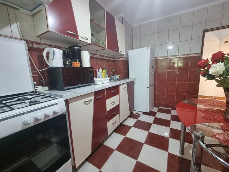 Dristor metrou apartament spatios 3 camere - 9