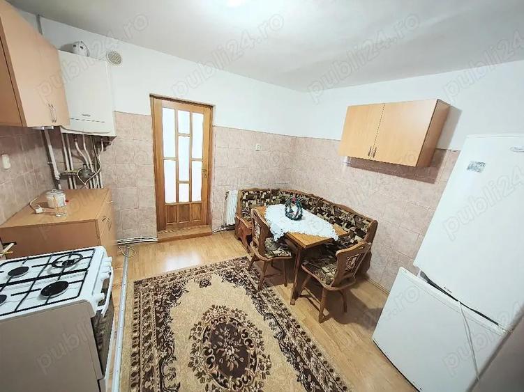 Vand apartament cu 2 camere, ETAJ 2, Hunedoara, Micro 5, 48000 euro neg - 8