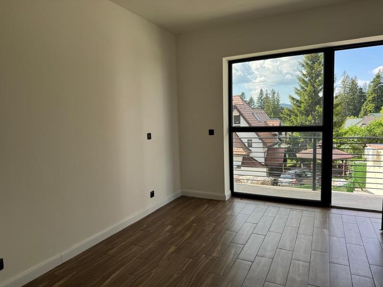 Sinaia, Furnica, 2025 - Pretul include apartament, loc de parcare si boxa!!! - 4