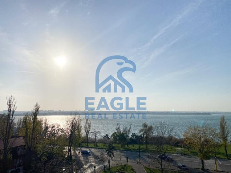 Mamaia Central - 2 Camere modern, balcon generos si vedere frontala spre lac - 2