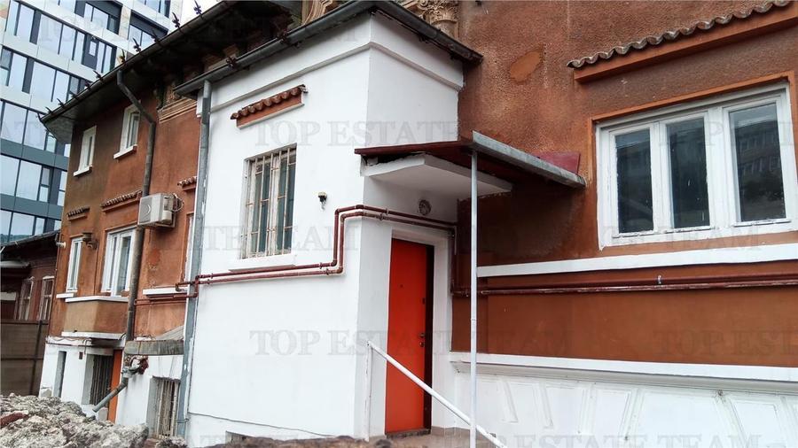 Casa 6 camere de inchiriat , activitate comerciala sau office , parcare, curte, - 1