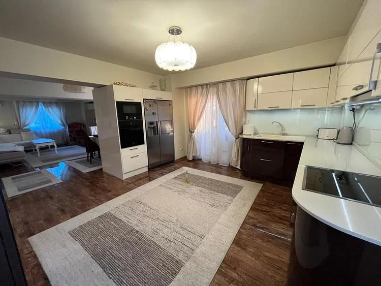 Apartament 3 camere, 81 mp utili, etajul 1, zona Pietei Cipariu - 3