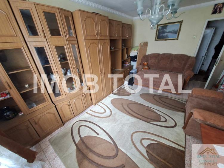 Garsoniera Gavana 2, parter cu balcon - 2