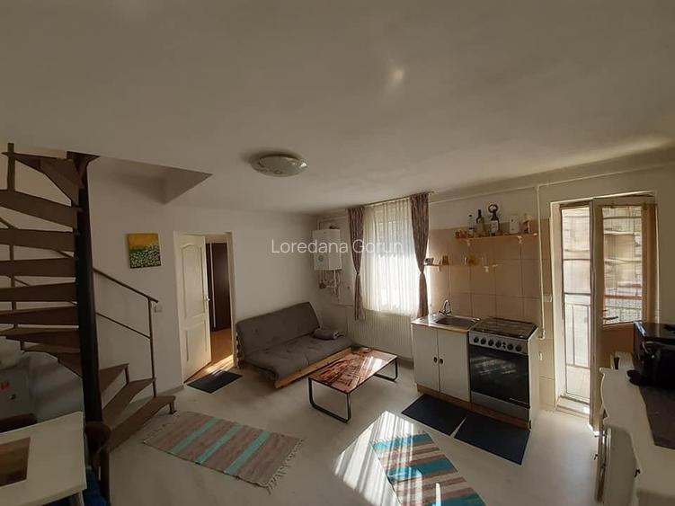 Apartament 3 camere si balcon zona Cedonia