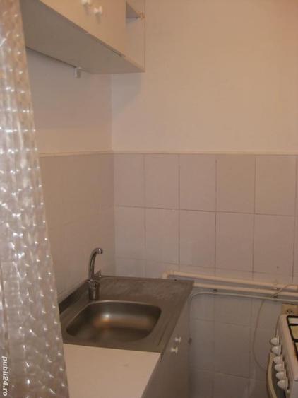 Ofer spre inchiriere garsoniera zona Pia?a Unirii unei studente sau absolvente Bucure?ti - 3