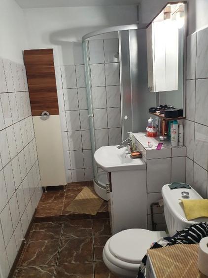 Ap. 3 camere , posibilitate in rate timp de 1 an ( acte notariat), Piata 1 Mai  - 6