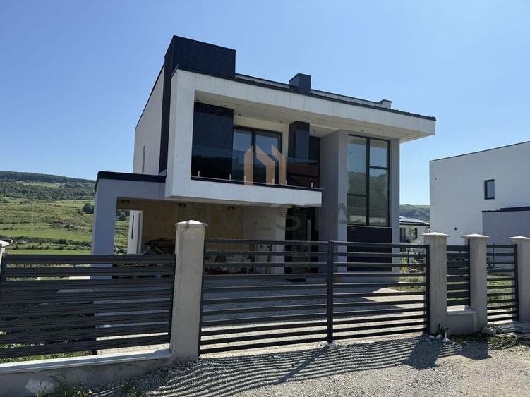 CASA INDIVIDUALA DE VANZARE TEREN 600MP FAGET - 1