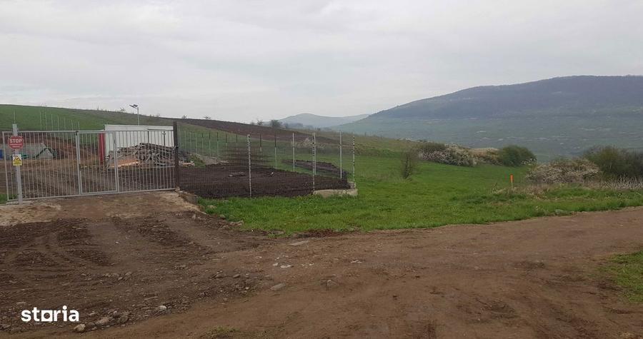 Teren intravilan 750 mp, cu PUZ, zona platoului Radaia - 3