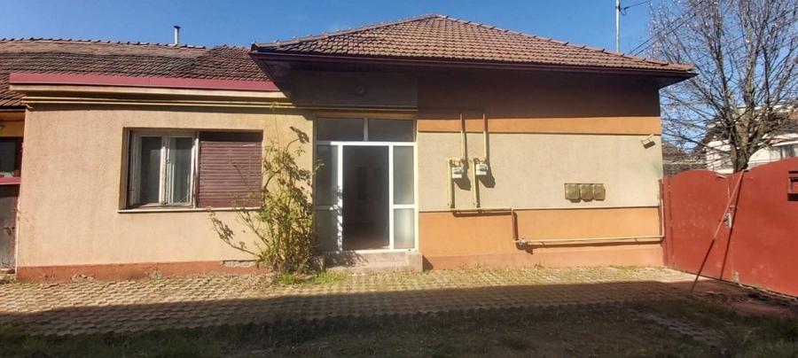 Casa tip duplex , str.Mihai Eminescu ,zona excelenta la strada principala - 7