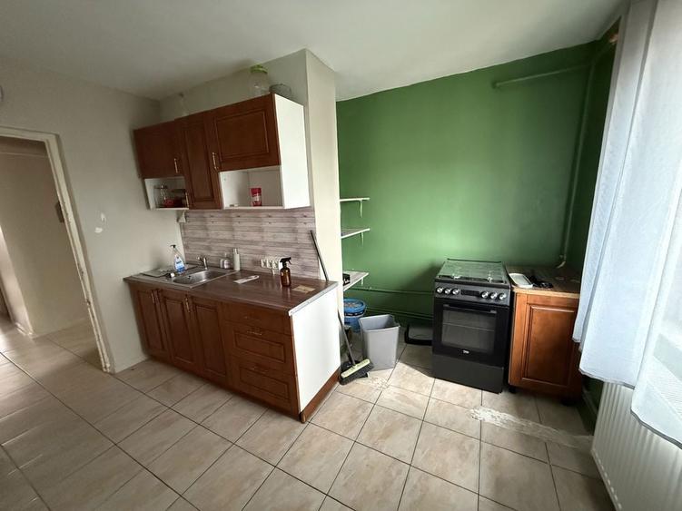 Vand URGENT Apartament 3 camere Bl H16 Et.4 75mp - 8