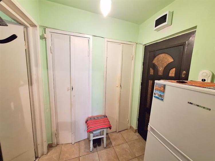 Apartament 3 camere decomandat ona Bazinul de Inot - 7