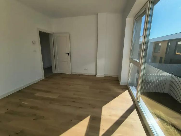 Apartament modernă, 4 camere și grădină - 9