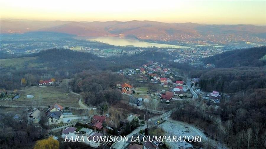 DEALUL MALULUI - TEREN 834 MP, TOATE UTILITATILE - 1