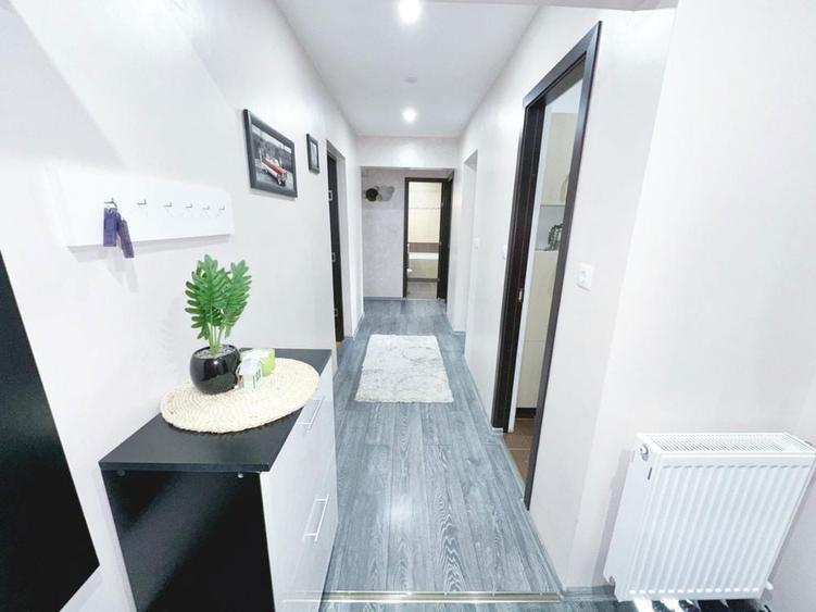 Apartament 3 camere de vanzare Cartier Pacii, Tarnaveni, jud. Mures - 8