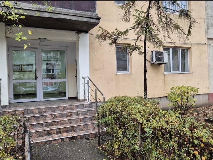 Garsoniera parter- spatiu comercial - 1