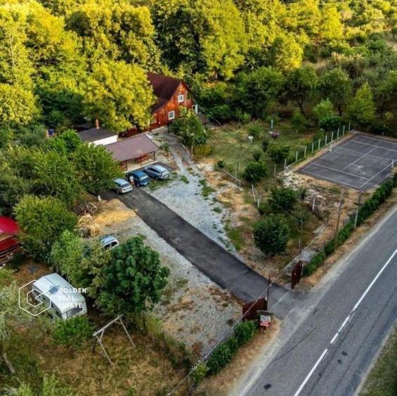 Casa de vacanta, teren 2500 mp, sat. Casoaia - 1