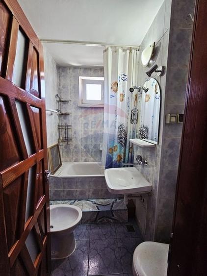 Apartament 3 camere de vânzare – Zona 1 Decembrie, Piatra Neamț - 13