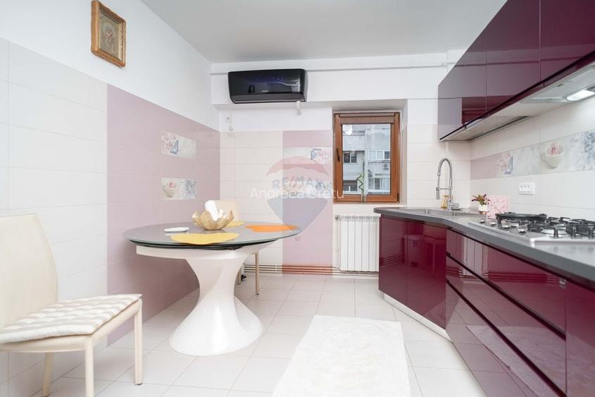 Apartament cu 3 camere de inchiriat