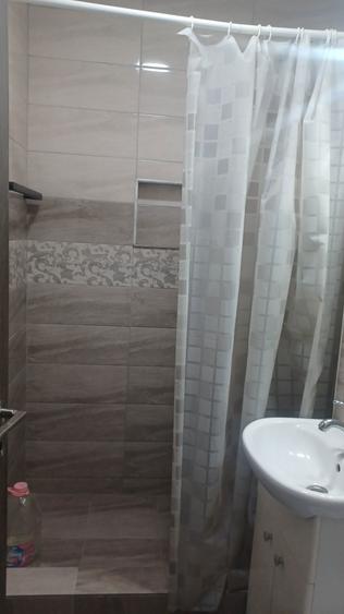 Ofer spre inchiriere garsoniera ,zona Garii - 5