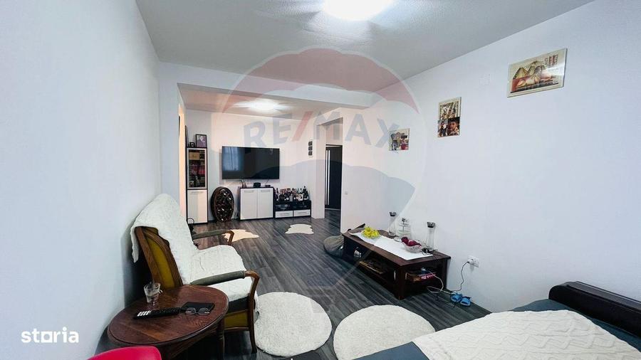 Casa / Vila cu 4 camere de vanzare - 2