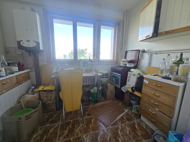 Apartament cu 2 camere semidecomandat, mobilat în Copou