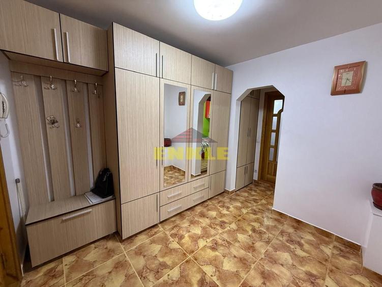 Apartament 2 camere – Zona Bazar. - 1