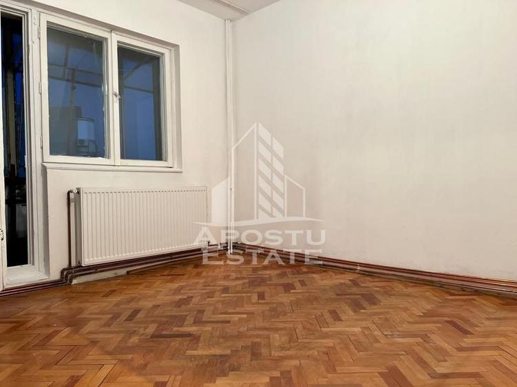 Apartament cu 3 camere ,98 mp , etaj intermediar, centerala, Aradu Nou - 2