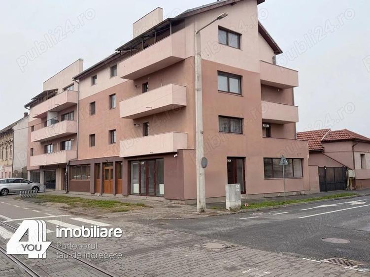 Apartament 2 camere Boul Rosu, et.1,56 mp, mobilat, utilat+termoteca - 1