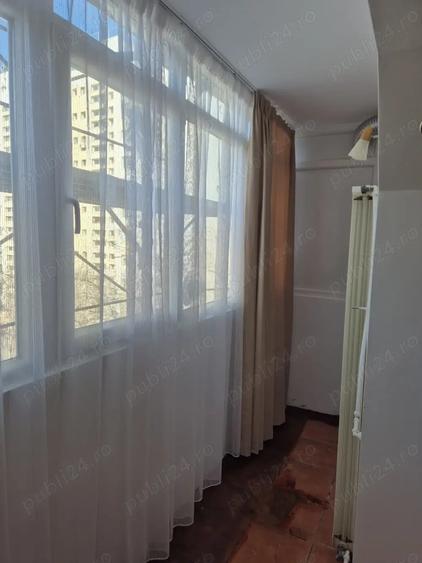 Vand Garsoniera Piata Delfinului, bloc recent reabilitat - 4