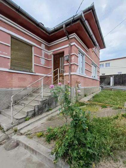 Casa renovabila, 4 camere, 1317 mp teren, zona centrala Turda - 3