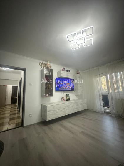 Apartament 3 camere mobilat-utilat { Metrou Constantin Brancoveanu } Apartament 3 camere mobilat-utilat { Metrou Constantin Brancoveanu }