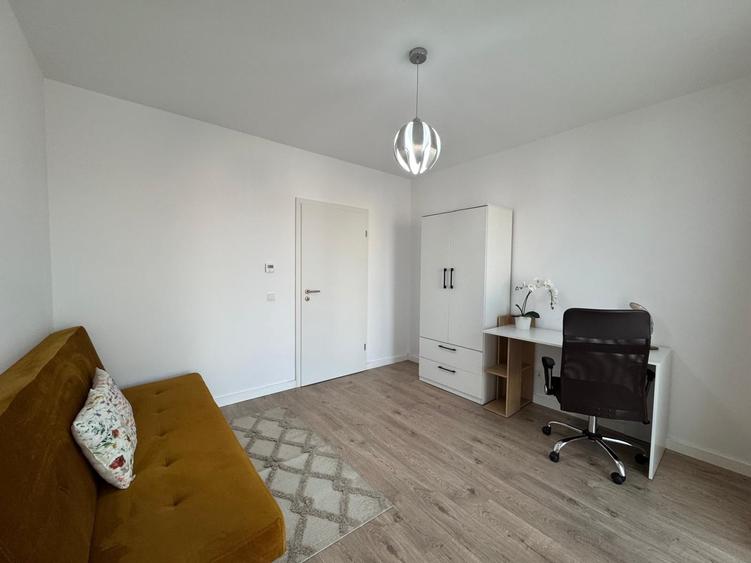 Apartament cu 3 camere decomandat, mobilat în Braytim
