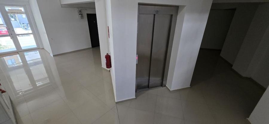 Apartament cu 2 camere decomandat în Apusului