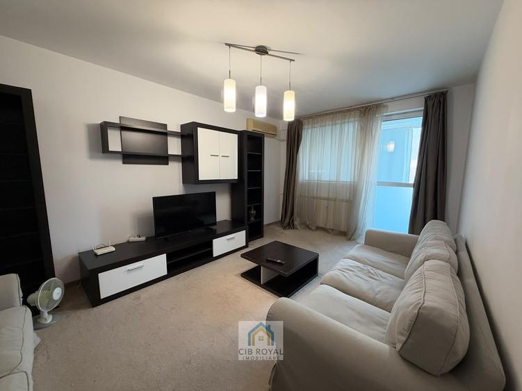 Apartament cu 3 camere decomandat în Drumul Taberei