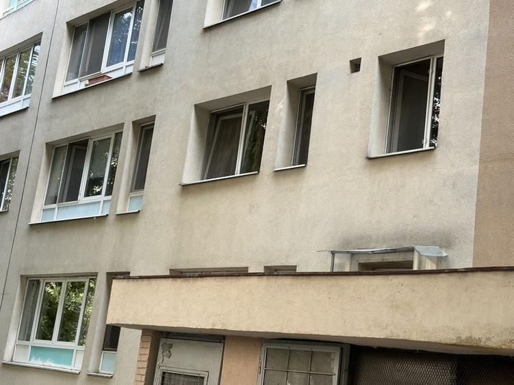 Apartament cu 2 camere decomandat în Exterior Vest