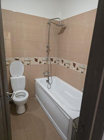 Apartament cu 3 camere decomandat, mobilat în Nord
