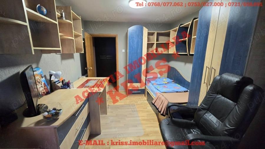 Apartament cu 4 camere decomandat în Găvana
