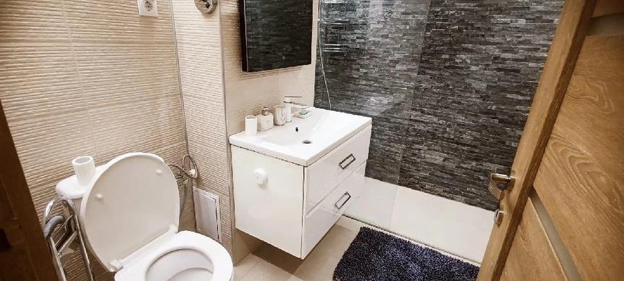 Apartament cu 2 camere decomandat în Complex Studențesc