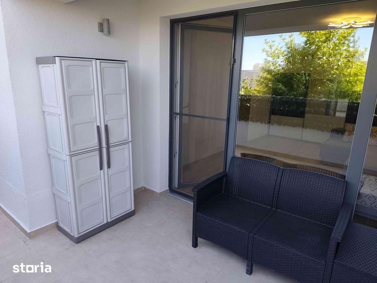 Apartament cu 2 camere decomandat în Tractorul
