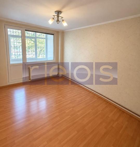 Apartament cu 3 camere în Drumul Taberei
