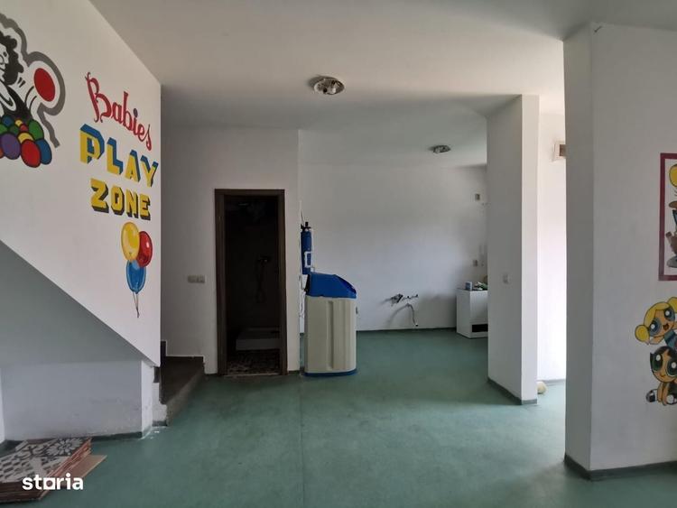 Casă cu 4 camere în Dudu