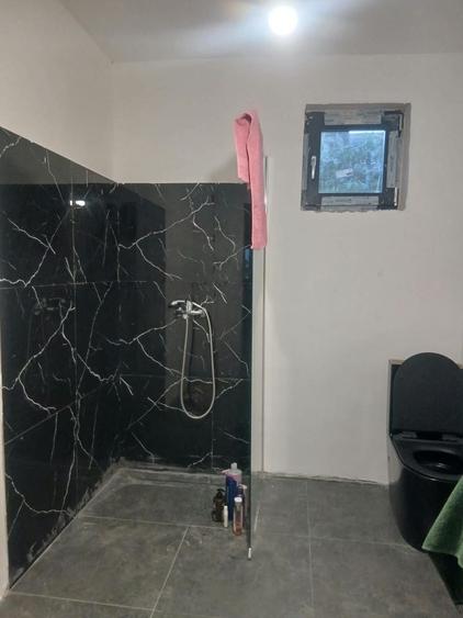 Casă cu 3 camere în Central