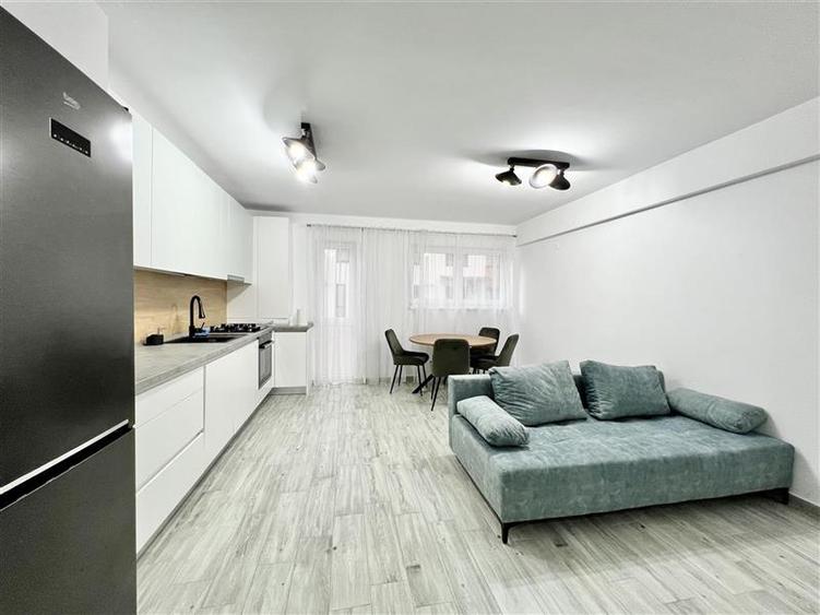 Apartament cu 3 camere nedecomandat în Turnișor