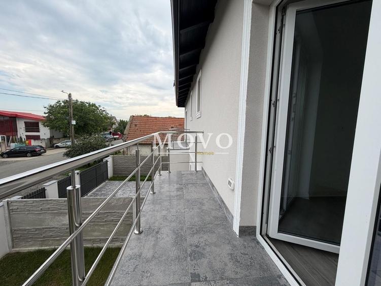 Duplex cu 4 camere cu Canalizare în Utvin